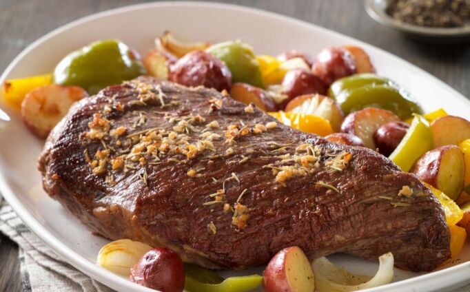 Beef Tri-Tip Roast with Rosemary-Garlic Vegetables